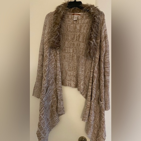 Vintage asymmetrical sweater - Picture 1 of 9